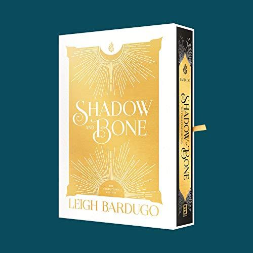 Shadow and Bone: The Collector's Edition (The Shadow and Bone Trilogy, Bk. 1)